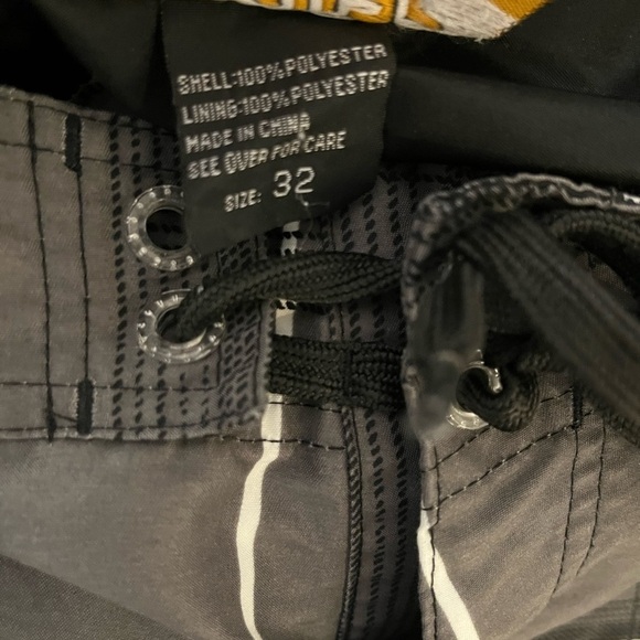 🌊 RSS Surf Board Shorts | Swim Trunks | Men’s Size 32 | Great Condition! - Picture 6 of 9